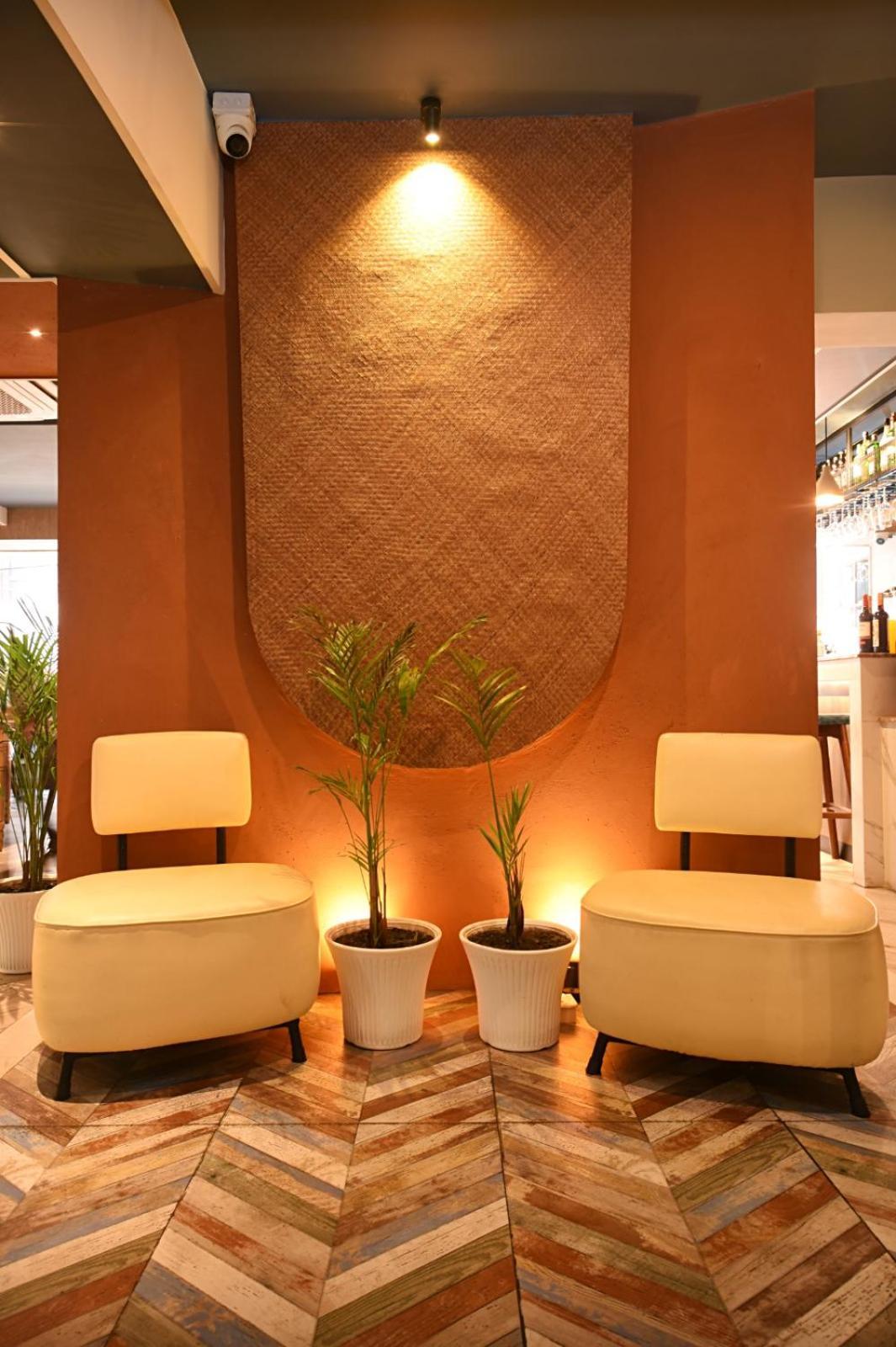 Daali Hotel & Apartment Kathmandu Buitenkant foto