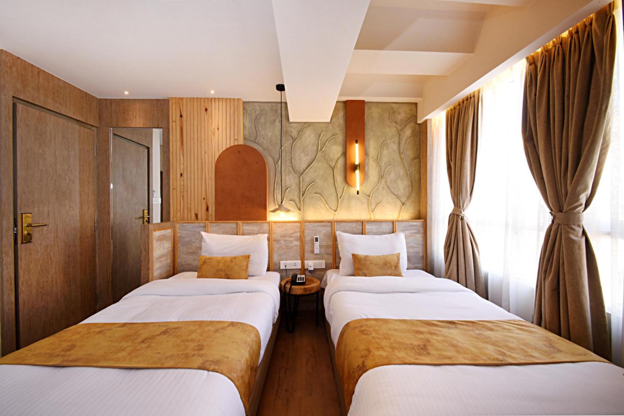 Daali Hotel & Apartment Kathmandu Buitenkant foto