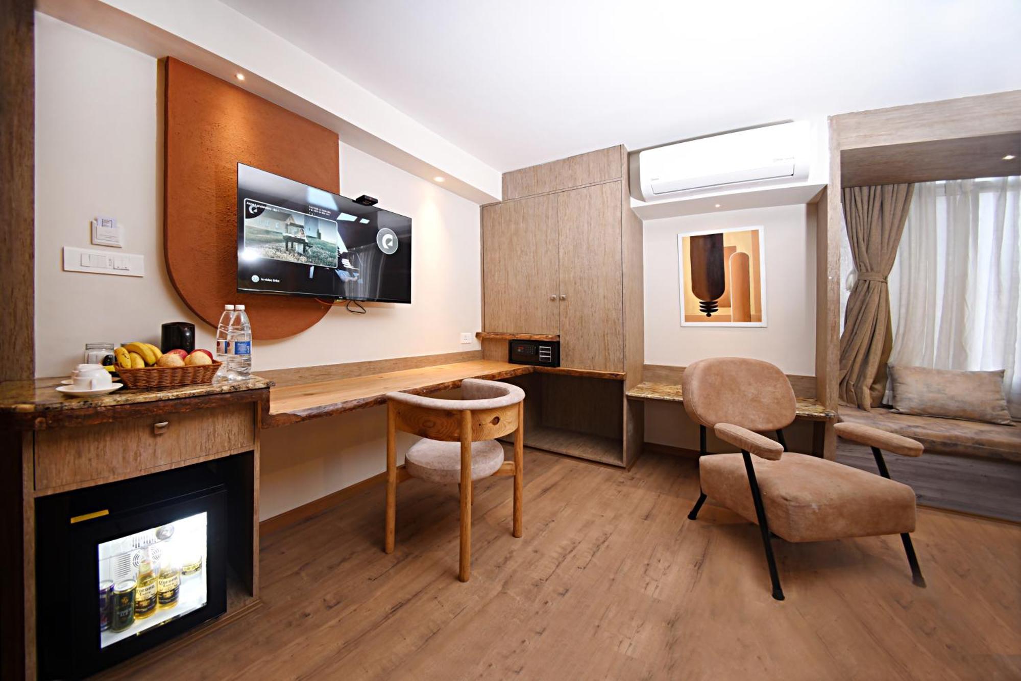 Daali Hotel & Apartment Kathmandu Buitenkant foto
